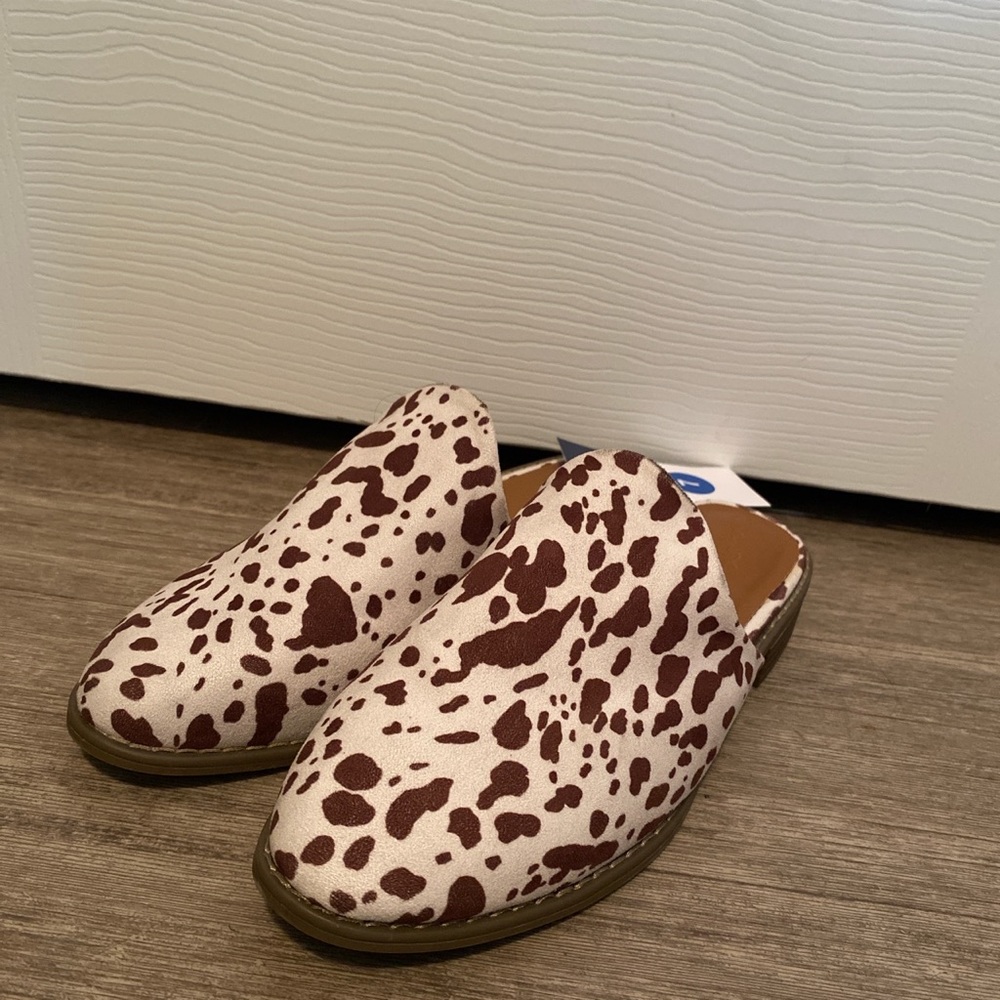 Universal Thread Cow Print Mules